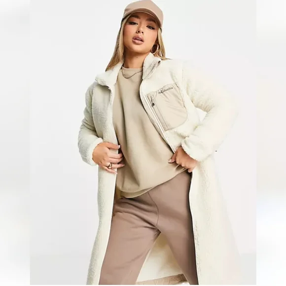 Columbia Cream Teddy Jacket - Picture 1 of 13